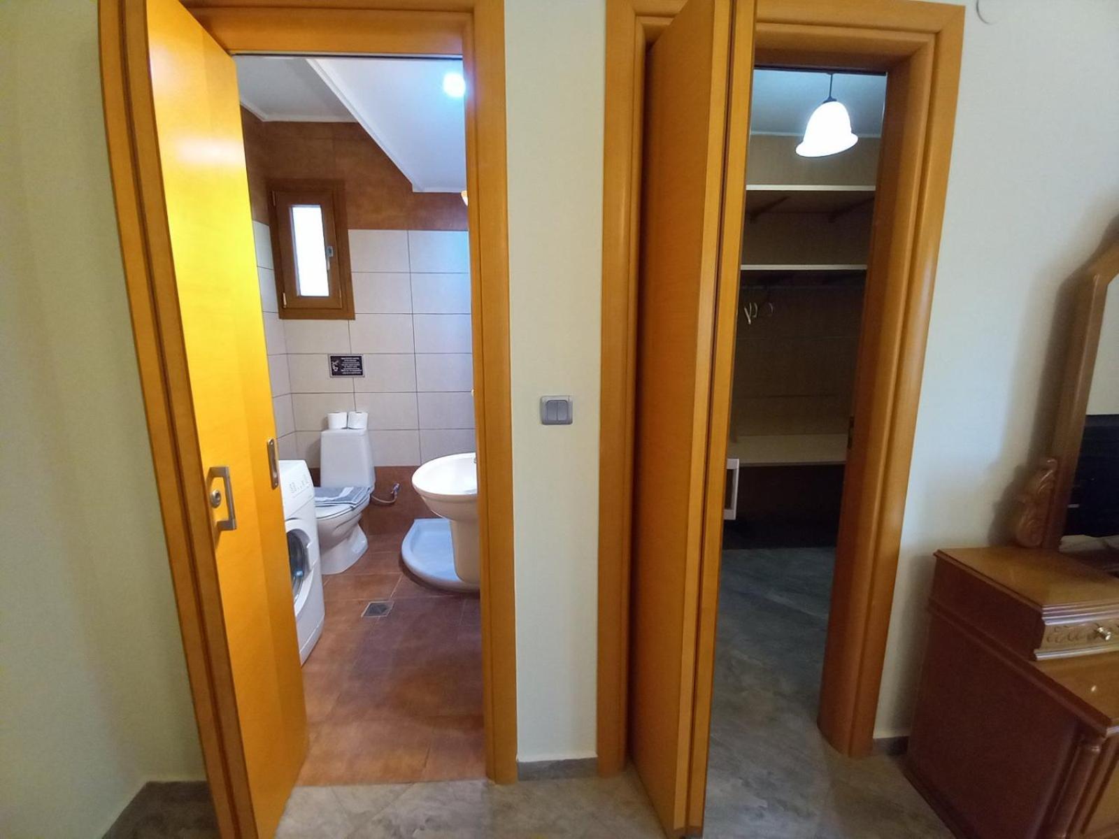 Apartamento Peramos Rent House Néa Péramos Exterior foto