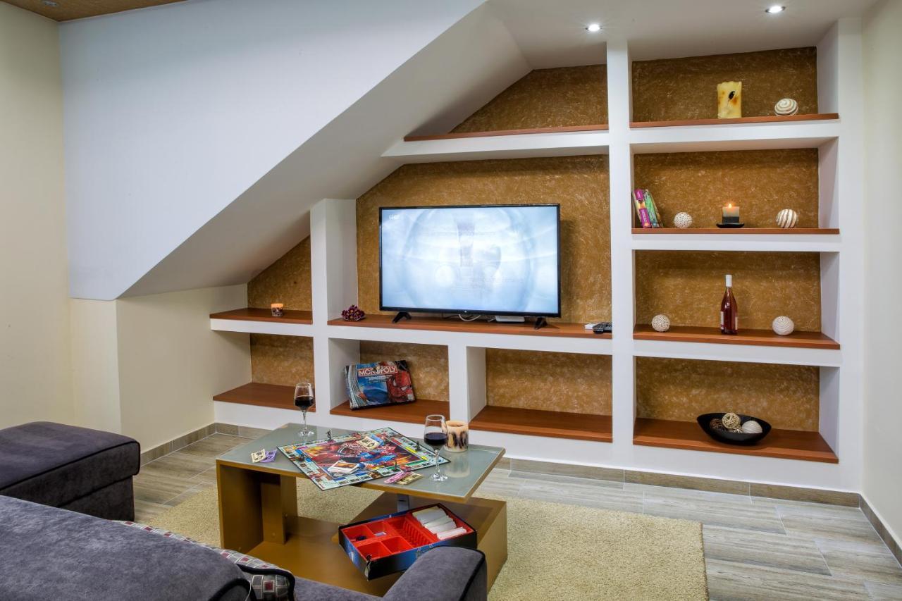 Apartamento Peramos Rent House Néa Péramos Exterior foto