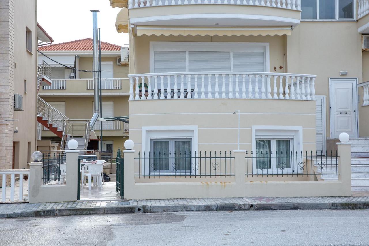 Apartamento Peramos Rent House Néa Péramos Exterior foto