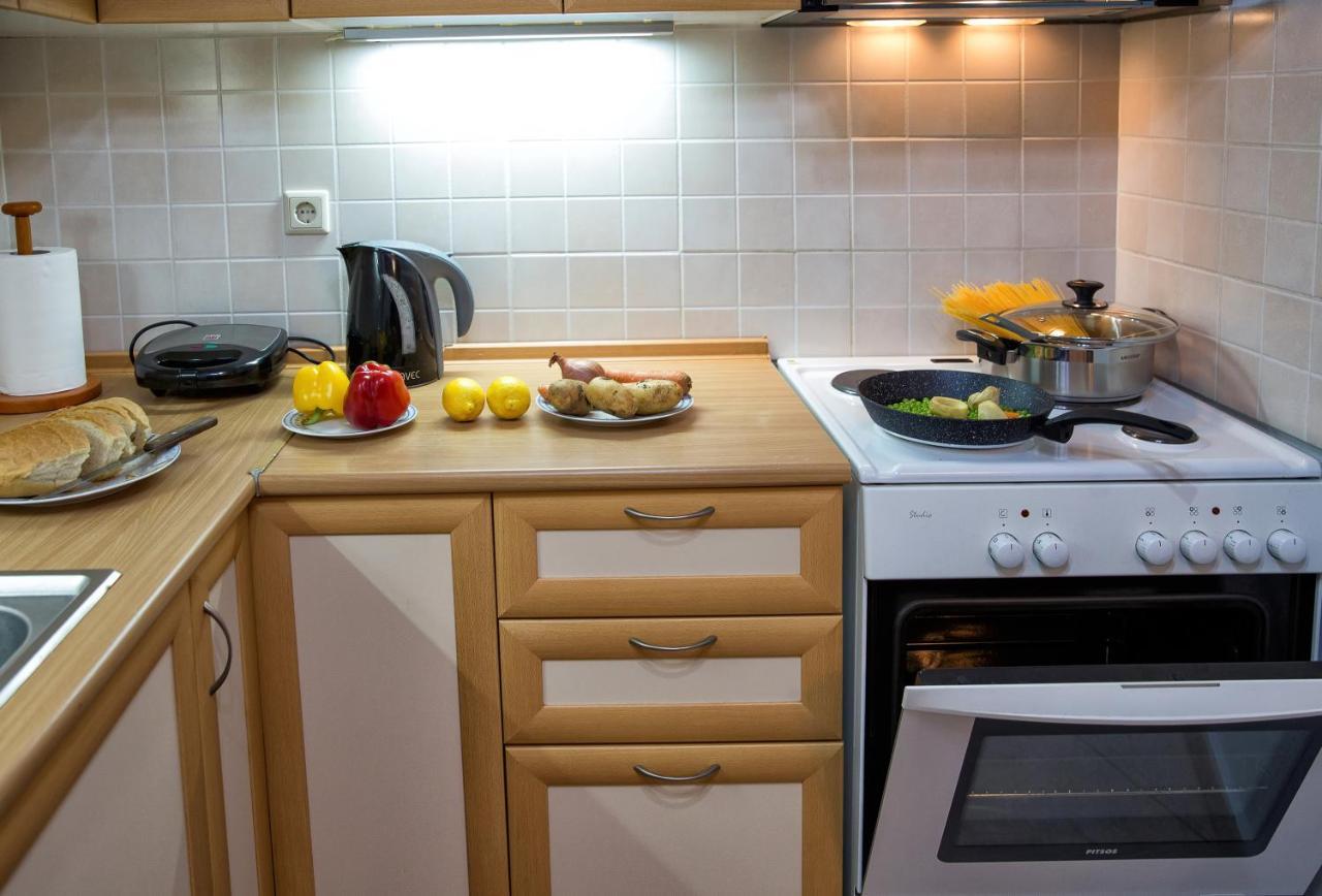 Apartamento Peramos Rent House Néa Péramos Exterior foto